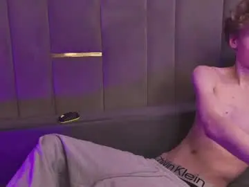 Chaturbate Free Live Porn of curlytwinkboy