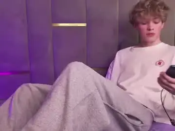 Chaturbate Private Sex Chat of curlytwinkboy