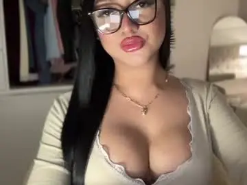 Chaturbate Best live sex cam show of foxyluscious