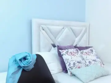 Chaturbate Live Sex Cam of kyliiebaker