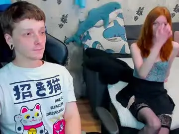 Chaturbate Live Sex Cam of laksmrrr