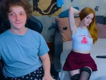 Chaturbate Live Sex Cam of laksmrrr