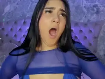 Chaturbate Nude Webcam of bellinda_21