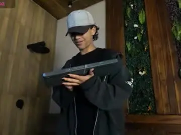 Chaturbate Private Sex Chat of labrinthteasing