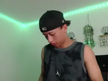 Chaturbate Best live sex cam show of labrinthteasing