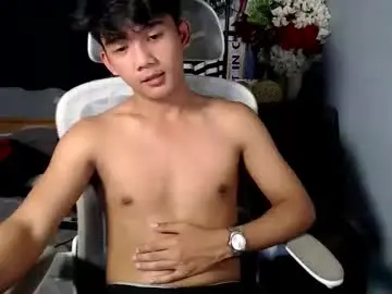 Chaturbate Free Live Porn of naugthyboyloy