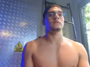 Chaturbate Watch Live Sex Cams of thiagofox1