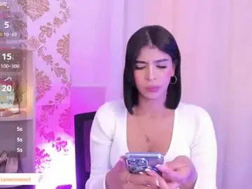 Chaturbate Live Sex of ema_lambert