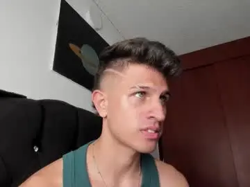 Chaturbate Live Porn of kevin_ahs1