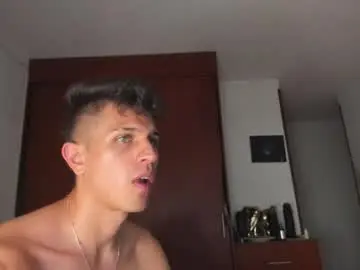 Chaturbate Free Porn Cam of kevin_ahs1