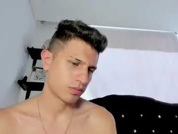 Chaturbate Private Sex Chat of kevin_ahs1