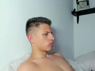 Chaturbate Live Porn of kevin_ahs1