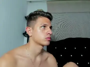 Chaturbate Best live sex cam show of kevin_ahs1