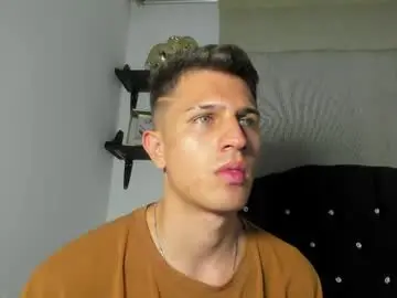 Chaturbate Adult Webcam of kevin_ahs1