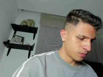 Chaturbate Live Porn of kevin_ahs1