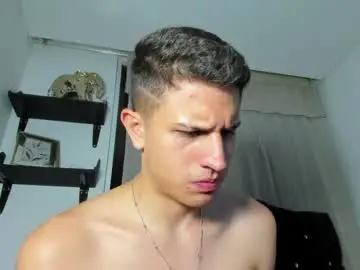 Chaturbate Free Porn Cam of kevin_ahs1