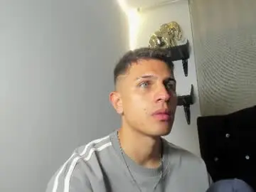 Chaturbate Free Porn Cam of kevin_ahs1