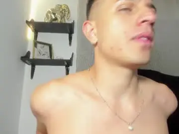 Chaturbate Private Sex Chat of kevin_ahs1