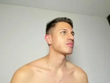 Chaturbate Live Sex Cam of kevin_ahs1