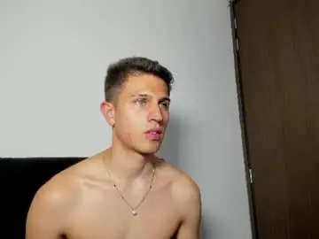 Chaturbate Free Live Porn of kevin_ahs1