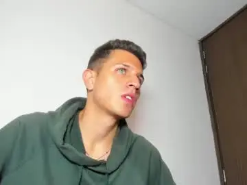 Chaturbate Nude Webcam of kevin_ahs1