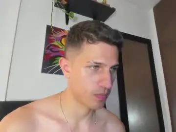 Chaturbate Nude Webcam of kevin_ahs1