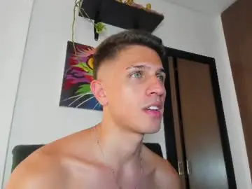 Chaturbate Live Sex Cam of kevin_ahs1