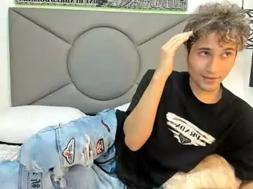 Chaturbate Live Sex Cam of buddy_whitte