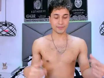 Chaturbate Live Sex Cam of buddy_whitte