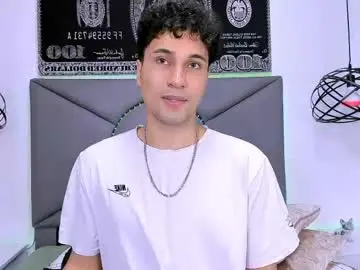 Chaturbate Free Porn Cam of buddy_whitte