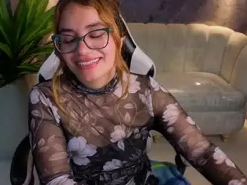 Chaturbate Best live sex cam show of camila_lux_tx