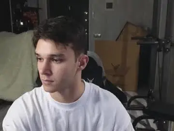 Chaturbate Live Porn of james_friends