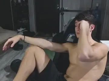 Chaturbate Watch Live Sex Cams of james_friends