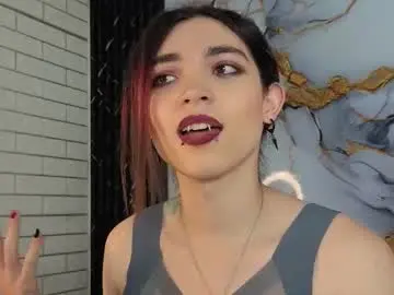 Chaturbate Live Sex Cam of maevekuro