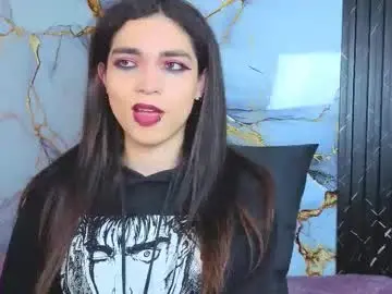 Chaturbate Live Sex Cam of maevekuro