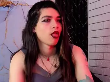 Chaturbate Adult Webcams of maevekuro