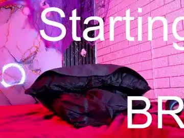 Chaturbate Best live sex cam show of maevekuro