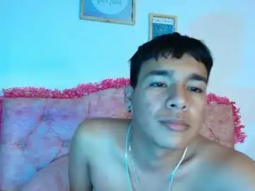 Chaturbate Live Sex Cam of noa_hot69