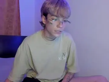 Chaturbate Sex Chat of submissive_boyy_