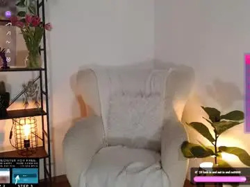 Chaturbate Watch Live Sex Cams of lucylia_