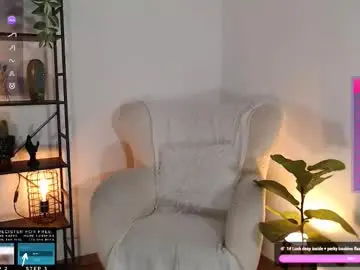 Chaturbate Adult Webcam of lucylia_