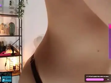 Chaturbate Watch Live Sex Cams of lucylia_