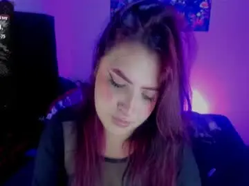 Chaturbate Live Sex Cam of luna_ray420