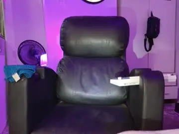 Chaturbate Watch Live Sex Cams of reyken_