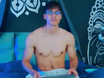 Chaturbate Adult Video Chat of alessiovitale