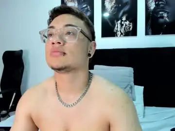 Chaturbate Watch Live Sex Cams of andrew_ia