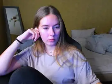 Chaturbate Nude Webcam of emilyy____