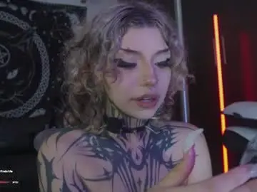 Chaturbate Free Porn Cam of hazellwitch