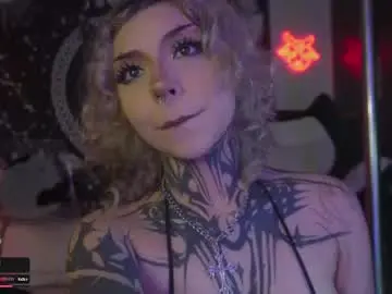 Chaturbate Nude Webcam of hazellwitch