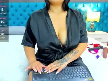 Chaturbate Watch Live Sex Cams of lunnamoretti